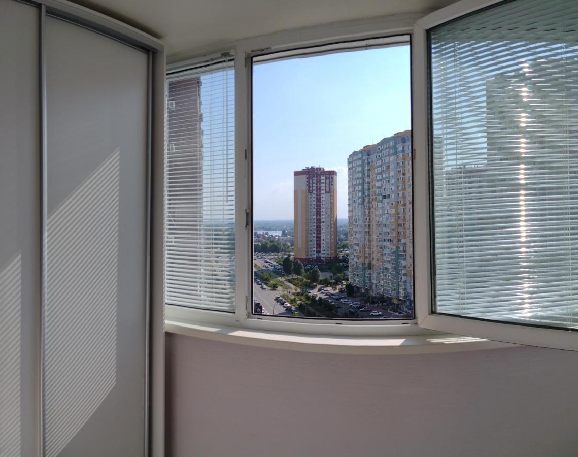 Appartamento Осокорки Русовой 3 Kiev Esterno foto