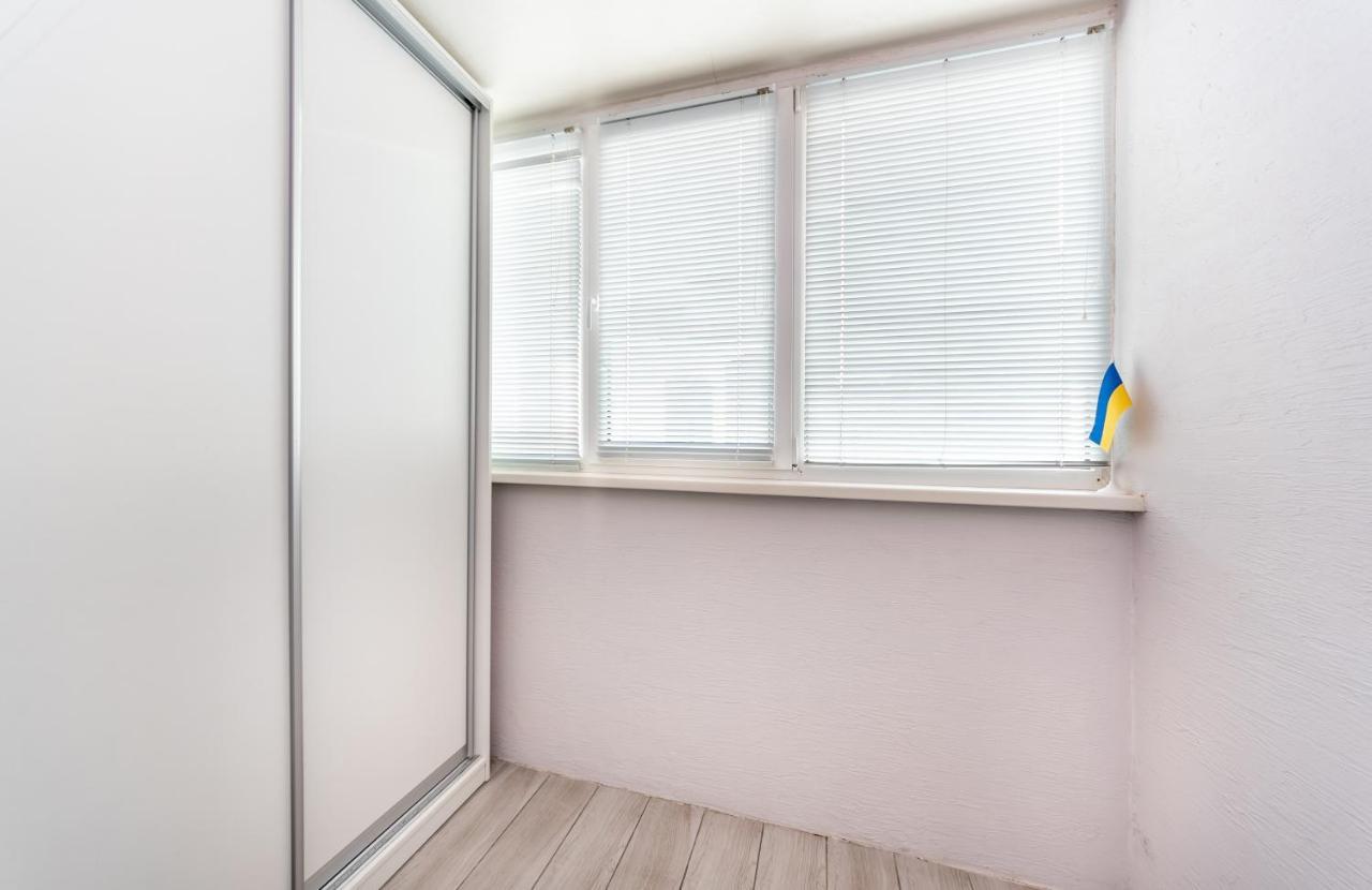 Appartamento Осокорки Русовой 3 Kiev Esterno foto
